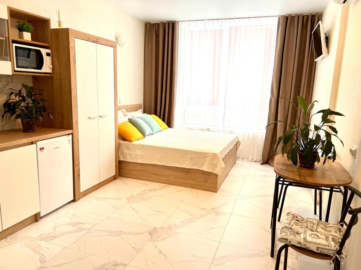 Osapart Hotel In A Complex Semycvit 2 إلفيف المظهر الخارجي الصورة