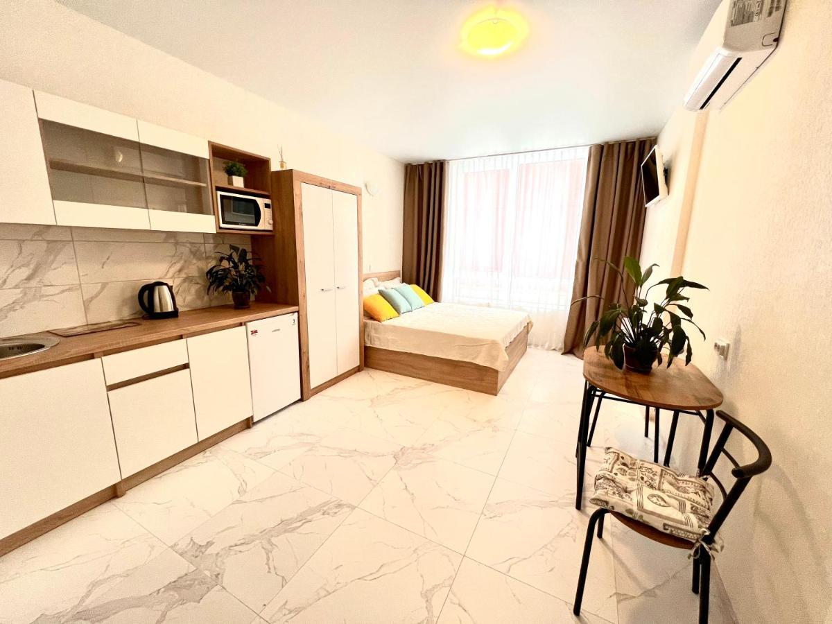 Osapart Hotel In A Complex Semycvit 2 إلفيف المظهر الخارجي الصورة