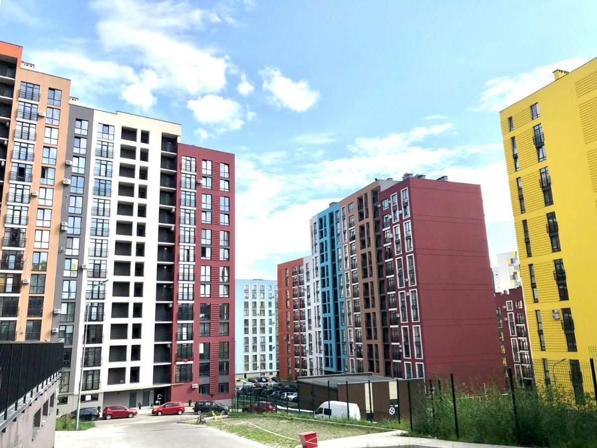 Osapart Hotel In A Complex Semycvit 2 إلفيف المظهر الخارجي الصورة