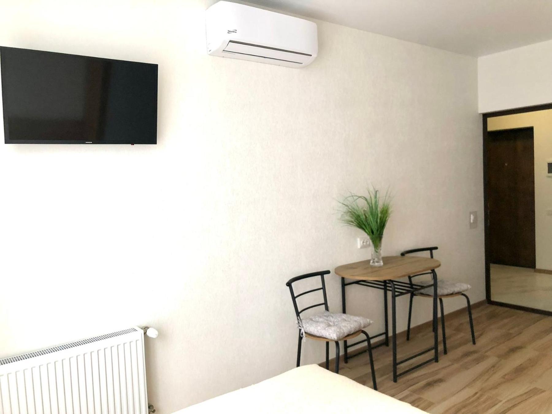 Osapart Hotel In A Complex Semycvit 2 إلفيف المظهر الخارجي الصورة